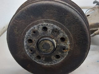 Ступица (кулак, цапфа) правая задняя, ориг. номер 281945729, 701501404T, Volkswagen Transporter 1990-2003