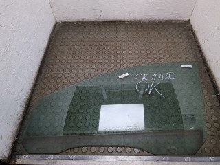 Стекло боковой двери левое переднее Ford Focus 2007-2011