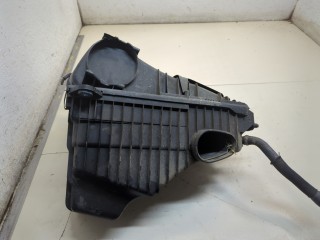 Корпус воздушного фильтра Volkswagen Touareg 2006-2010