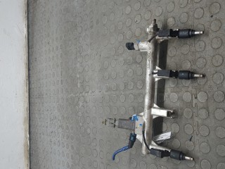 Рампа (рейка) топливная, Opel Zafira B 2005-2008