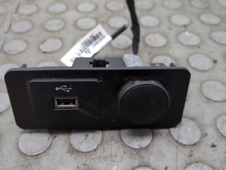 Разъем AUX/USB, ориг. номер HS7Z19A387Q, Ford Fusion USA 2016-2020