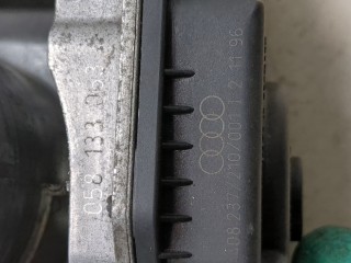 Заслонка дроссельная, ориг. номер 058133063, Audi A4 1994-1997