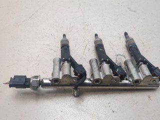 Форсунка топливная, ориг. номер 9802438180, 9826718380, Citroen DS3 2014-2015