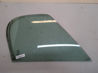 Стекло форточки двери правое переднее Opel Vivaro 2001-2006