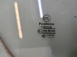 Стекло боковой двери правое переднее, ориг. номер 71751341, 1399343080, Fiat Ducato 2014-2026