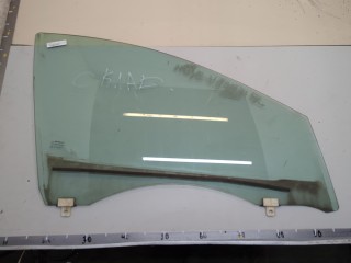 Стекло боковой двери правое переднее Renault Megane 2008-2014