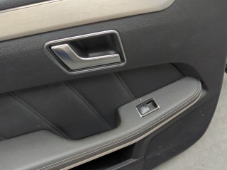 Ручка двери наружная левая задняя, ориг. номер A2047600170, Mercedes E W212 2009-2013
