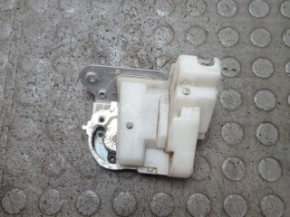 Замок двери правый задний, Mazda 5 2002-2009