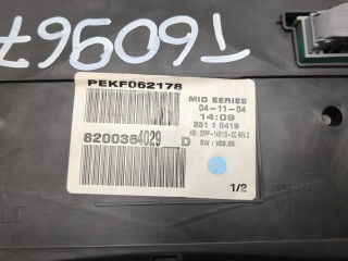 Щиток приборов (приборная панель), ориг. номер 8200364029, Renault Megane 2002-2006