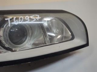 Фара (передняя) правая, ориг. номер 31265701, 31299618, Volvo S40 2007-2012