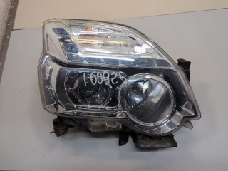 Фара (передняя) правая Nissan X-Trail 2010-2015