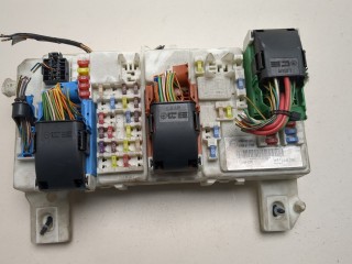 Блок управления бортовой сети (Body Control Module) Ford Focus 2007-2011