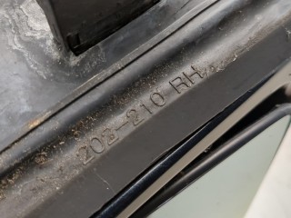 Зеркало боковое правое, ориг. номер A2108106416, Mercedes C W202 1997-2001