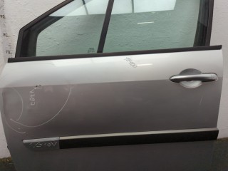 Дверь боковая (легковая) левая передняя, ориг. номер 801015506R, Renault Scenic 2003-2006