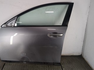Стекло боковой двери левое переднее Mazda 3 2011-2013