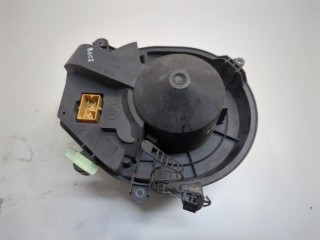 Двигатель отопителя (моторчик печки), ориг. номер 8D1820021, Audi A4 1994-1999