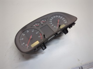 Щиток приборов (приборная панель) Volkswagen Golf 4 1997-2006