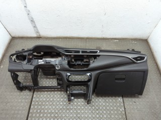 Панель передняя салона (торпедо) Buick Encore GX 2019-2023