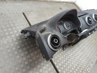 Панель передняя салона (торпедо), ориг. номер 8V1857001J, Audi A3 2012-2016