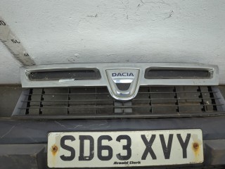 Бампер передний, ориг. номер 620220030R, Dacia Duster 2010-2013
