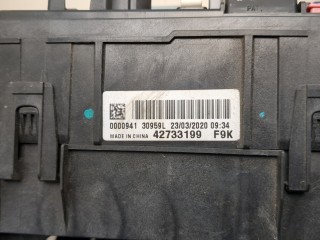 Блок предохранителей, ориг. номер 42733199, Buick Encore GX 2019-2023
