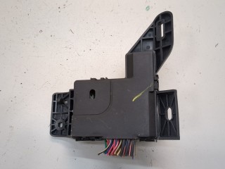 Блок предохранителей, ориг. номер 8273402010, Toyota Matrix 2004-2008