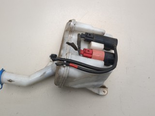 Бачок омывателя Toyota Yaris 2005-2009