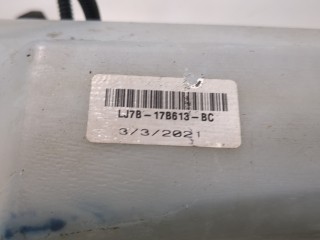 Бачок омывателя, ориг. номер LJ7B17B613BC, Lincoln Corsair 2019-2023