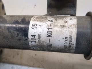 Амортизатор подвески правый передний, ориг. номер 546612R450, 546301H545, Hyundai i30 2010-2012