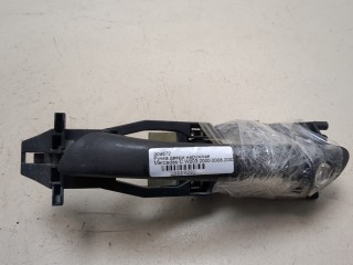 Ручка двери наружная левая передняя Mercedes C W203 2000-2004
