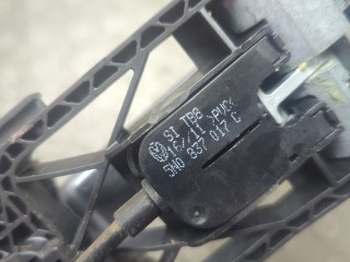 Ручка двери наружная левая передняя, ориг. номер 5N0837205M, Volkswagen Jetta 2010-2014