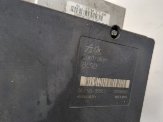 Блок АБС, насос (ABS, ESP, ASR), ориг. номер 06210200122, Nissan Titan 2003-2007