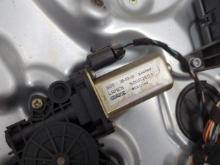 Стеклоподъемник электрический левый передний, ориг. номер 46831655, 46831640, Fiat Stilo 2001-2004