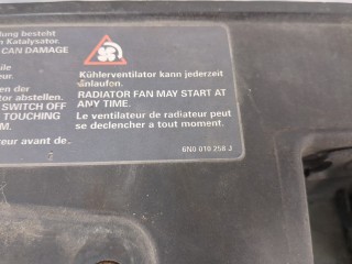 Рамка передняя (телевизор), ориг. номер 6N0805594M, Volkswagen Polo 1999-2001