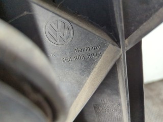 Рамка передняя (телевизор), ориг. номер 2E0805591A, Volkswagen Crafter 2011-2016