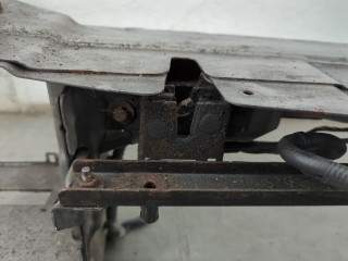 Рамка передняя (телевизор), ориг. номер LR049326, BJ3200124AD, Land Rover Range Rover Evoque 2011-2015