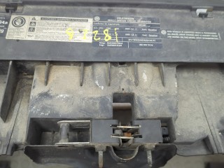 Рамка передняя (телевизор), ориг. номер 5N0805588D, Volkswagen Tiguan 2006-2011