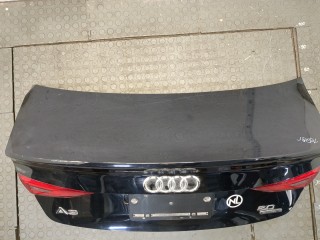 Крышка (дверь) багажника, ориг. номер 8V5827025F, Audi A3 2012-2016