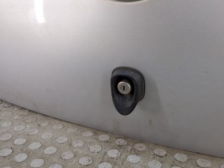 Крышка (дверь) багажника, ориг. номер 670050D030, Toyota Yaris 2005-2009