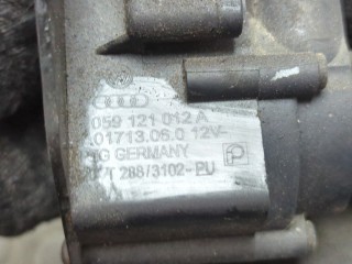 Насос водяной (помпа), ориг. номер 059121012A, Volkswagen Crafter 2011-2016