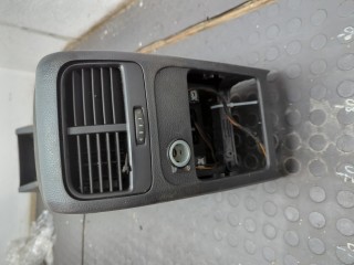 Консоль салона (кулисная часть), ориг. номер 5C8863241, 5C6864207, Volkswagen Jetta 2010-2014