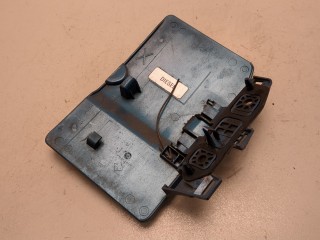 Лючок бензобака, ориг. номер 7883000QAA, Nissan Primastar 2006-2014