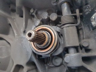 КПП 5-ст.мех. (МКПП), ориг. номер 303000H010, Toyota Aygo 2005-2008