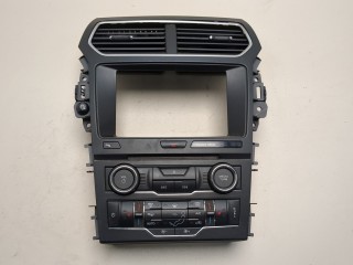 Рамка под магнитолу, ориг. номер GB5Z18842EA, Ford Explorer 2015-2018