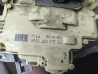 Замок двери правый передний, ориг. номер 3C2837016A, Volkswagen Passat 2005-2010