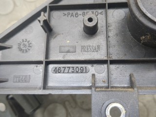 Замок двери левый задний, ориг. номер 46773091, 51757819, Fiat Doblo 2005-2015