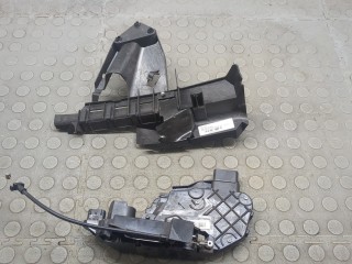 Замок двери правый передний Ford Focus 2007-2011