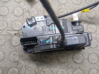 Замок двери правый передний, ориг. номер 805005SE2A, Nissan Leaf 2017-2026