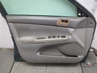 Замок двери левый передний, ориг. номер 69040AA050, Toyota Camry 2001-2004