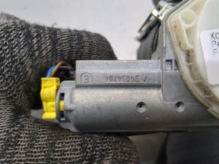 Ремень безопасности правый передний, ориг. номер 34054778E, Ford Focus 2007-2011